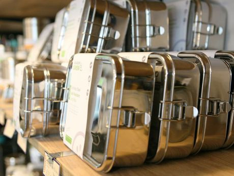 Blech-Jausenboxen in der mass-greisslerei.at