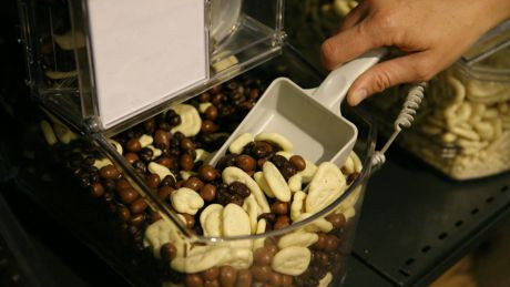 Schokodragees verpackunsfrei einkaufen in der mass-greisslerei.at