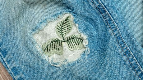 Kunstvoll geflickte Jeans 