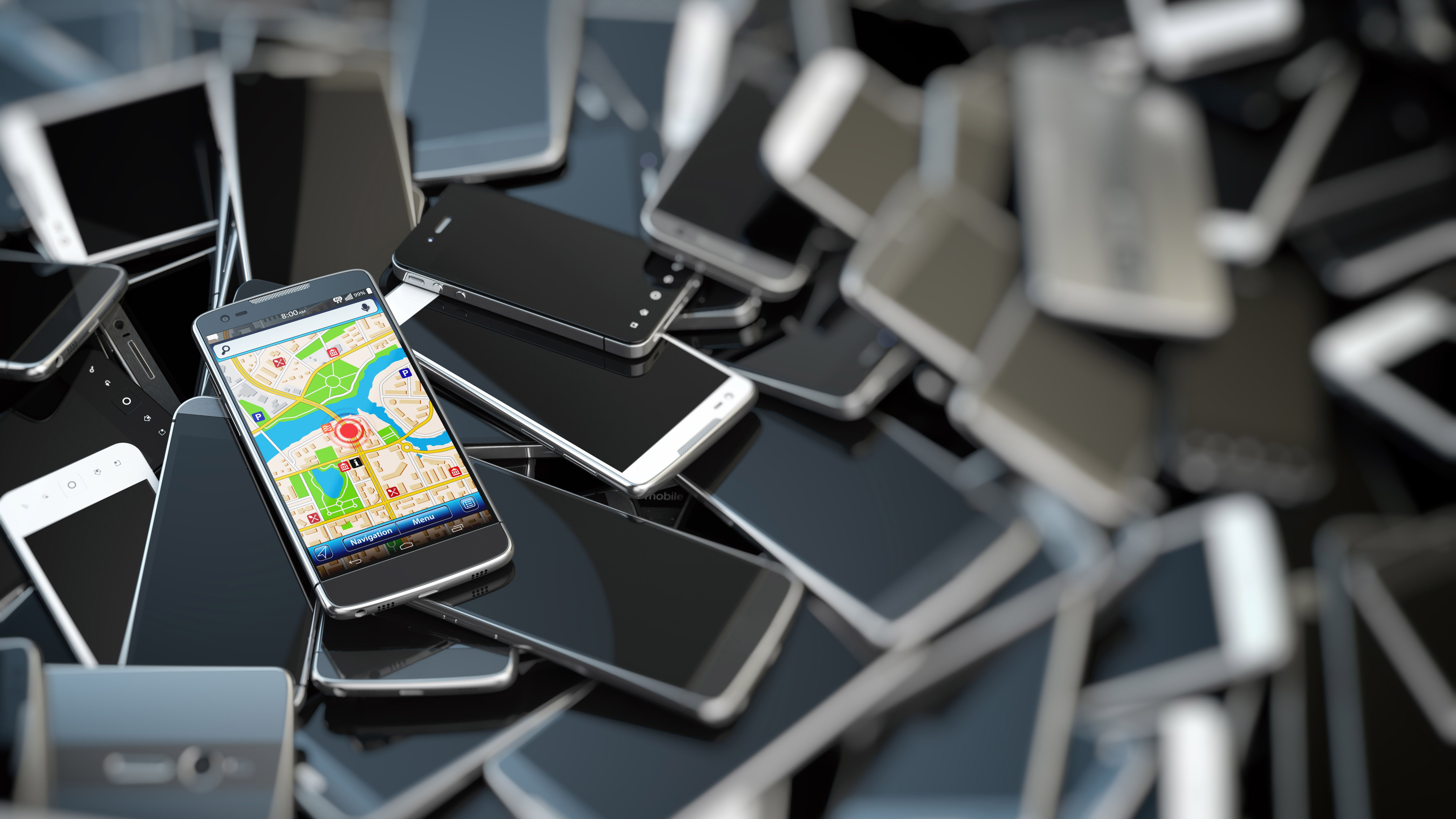 viele alte Smartphones