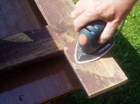 Bild vergrößern Gartenbank abschleifen