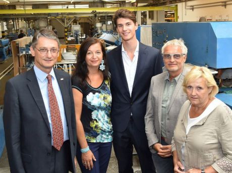 Dietzel Geschäftsführer Dr. Michael Pöcksteiner, Stadträtin Ulli Sima, Stefan Pöcksteiner, Dr. Thomas Hruschka, Programmanager des ÖkoBusinessPlan Wien und Bezirksvorsteherin Eva-Maria Hatzl