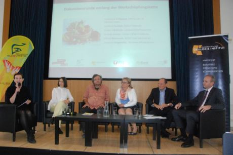 ReferentInnen der Fachtagung am Podium