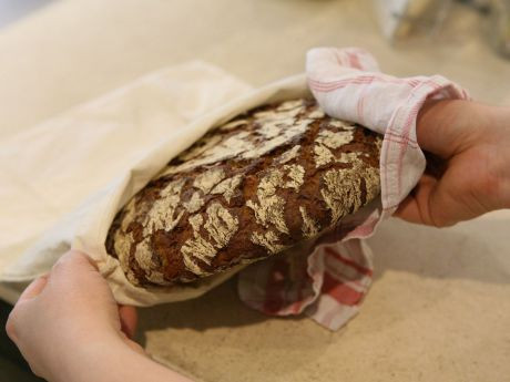 Brot im Stoffsackerl in der mass-greisslerei.at